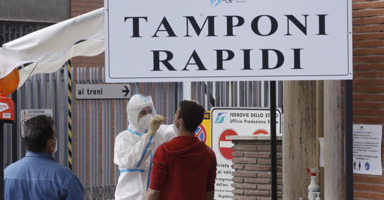 Tampone obbligatorio vaccinati