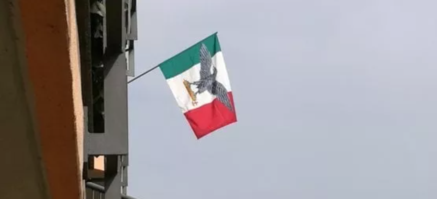 bandiera repubblica di salò vilipendio fascismo