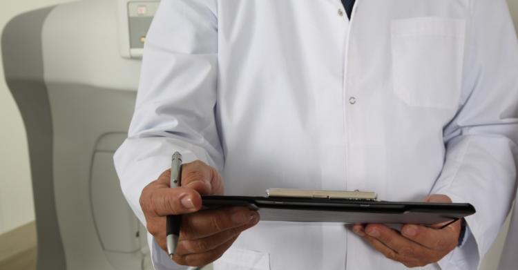medico di base arrestato torino