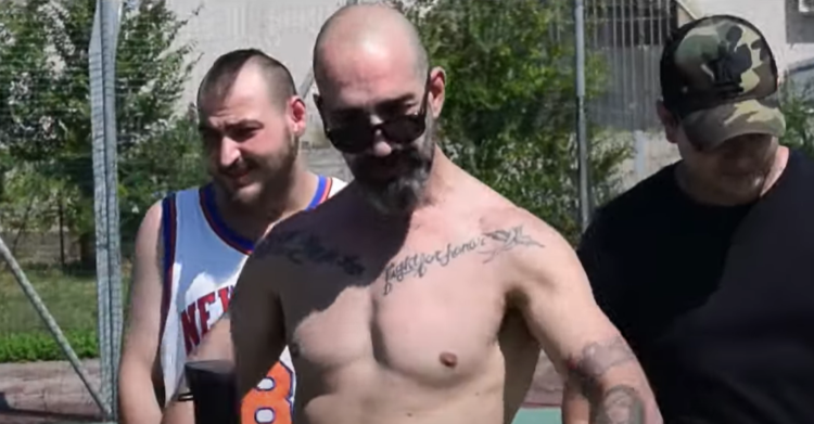 ray carino rapper rapina babbo natale roma ponte milvio