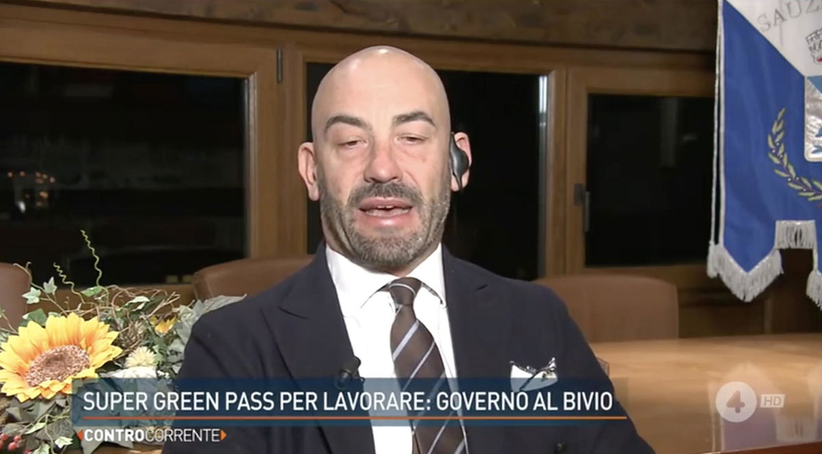 Bassetti ci ripensa: con omicron si muore e si va in ospedale article-post