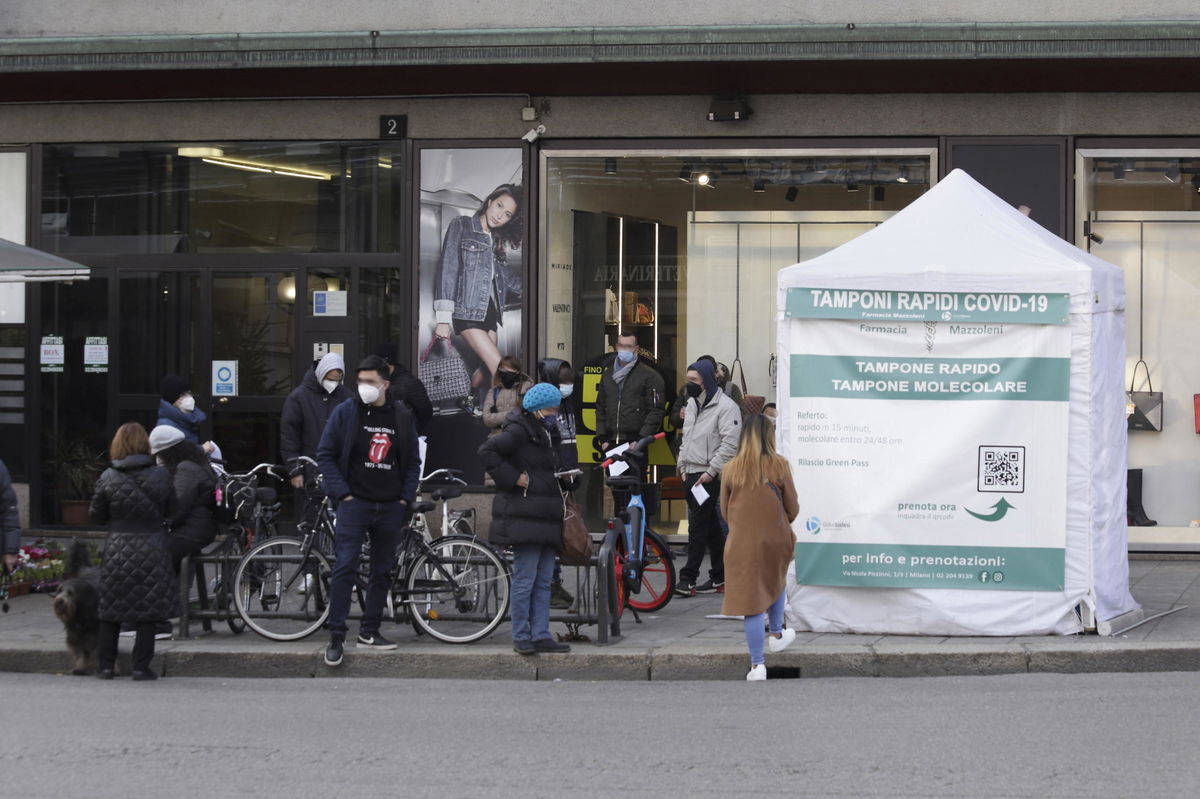 I farmacisti che registrano falsi tamponi positivi per rilasciare il Green Pass rafforzato article-post
