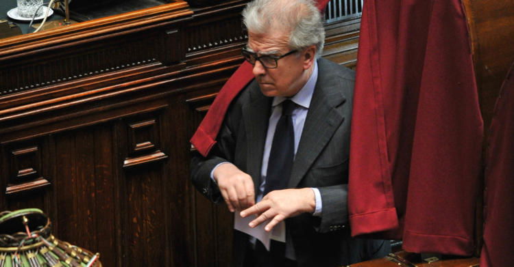 covid elezione presidente della repubblica catafalco distanziamento