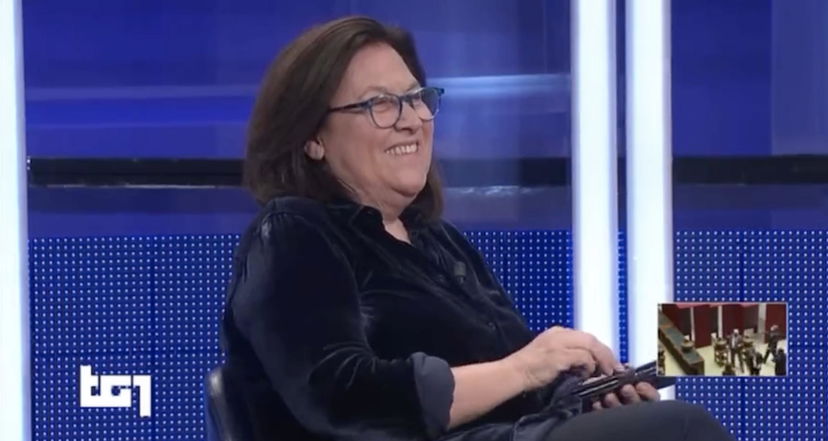 Il fuorionda di Lucia Annunziata e Antonio Di Bella che definiscono gli ucraini “Camerieri, badanti e amanti” | VIDEO article-post