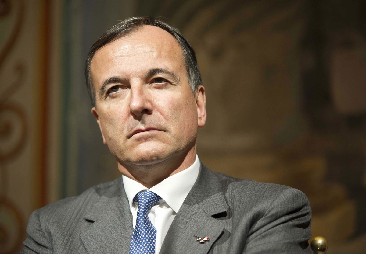 Il neo-presidente del Consiglio di Stato Franco Frattini sospende la sentenza del Tar sulla “vigile attesa” article-post