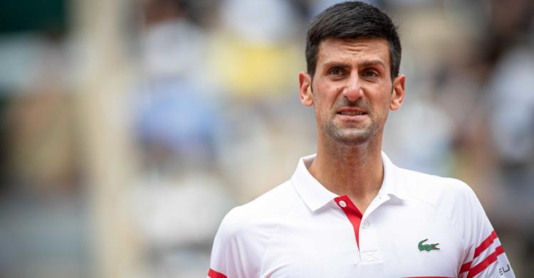 djokovic vaccinato arrestato migranti wimbledon