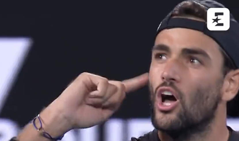 “Non vi sento”: così Berrettini zittisce il pubblico francese che lo ha fischiato e insultato | VIDEO article-post