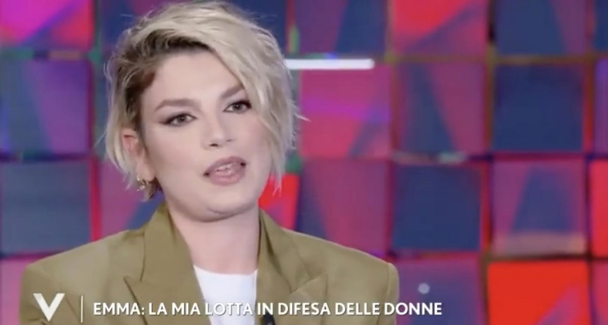 Emma Marrone: “I giudizi peggiori arrivano dalle donne verso altre donne” | VIDEO article-post
