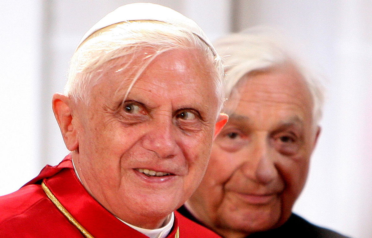 Il Papa emerito Joseph Ratzinger ha chiesto perdono per i casi di abusi sessuali a Monaco article-post