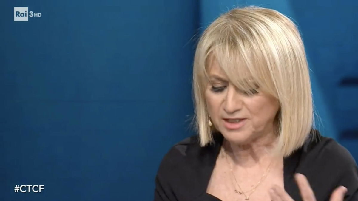 “Chi scatena una guerra è glorioso solo per un minuto, ma poi nei libri di storia rimane un boia”, la lettera di Luciana Littizzetto su Putin | VIDEO article-post