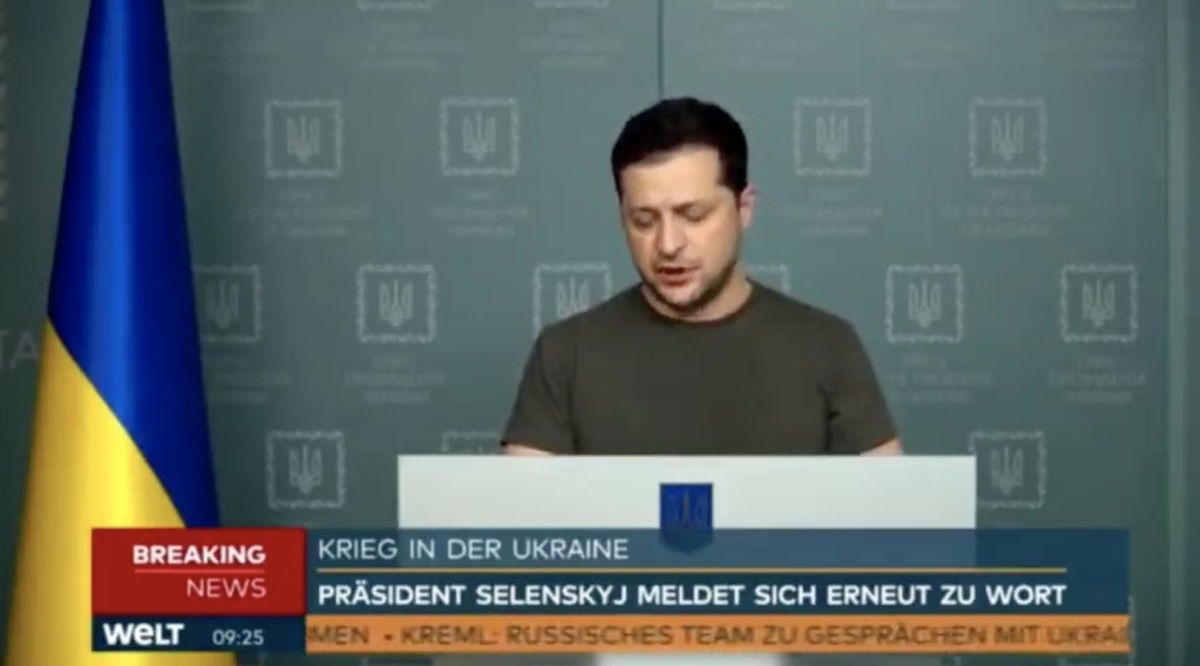 Le lacrime della traduttrice tedesca di Zelensky durante il suo ultimo discorso | VIDEO article-post