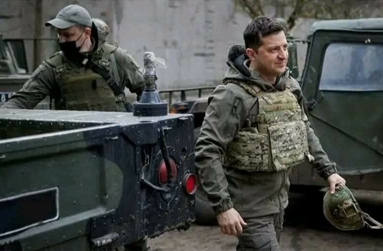 Zelensky rifiuta di lasciare kiev battaglia