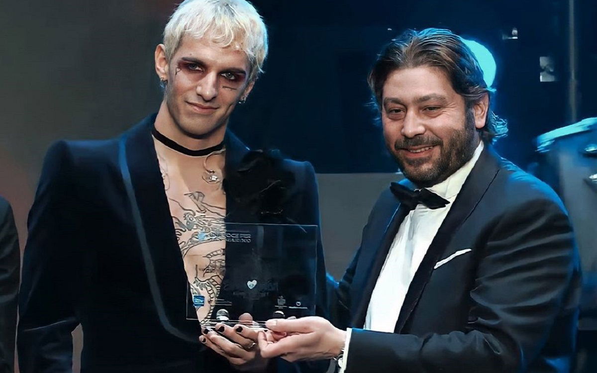 article-post