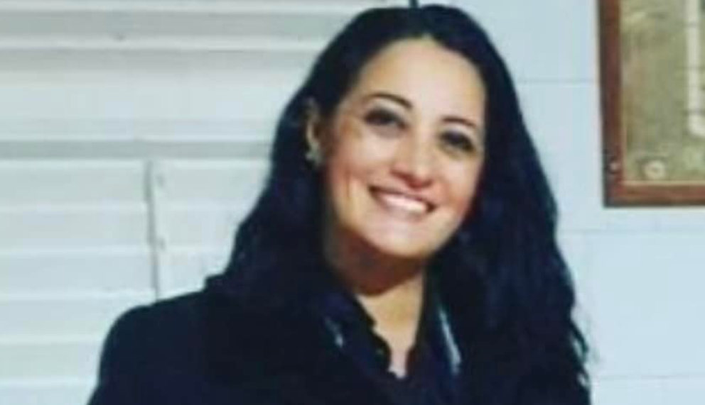 Lo sgrammaticato post con cui la senatrice M5S Cinzia Leone denuncia il furto del suo cappotto article-post