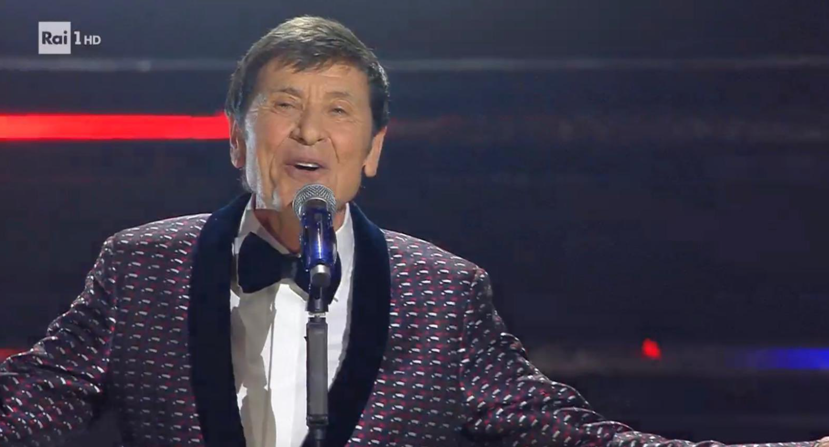 gianni morandi sanremo ovazione