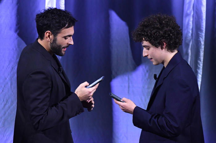 sanremo-mengoni-scotti-dialogo