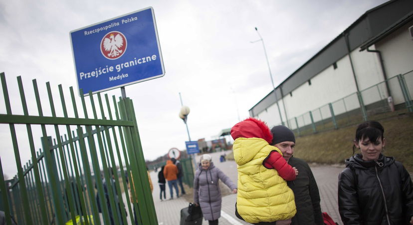 La Polonia chiede una “missione di pace” della Nato in Ucraina “protetta da forze armate” article-post