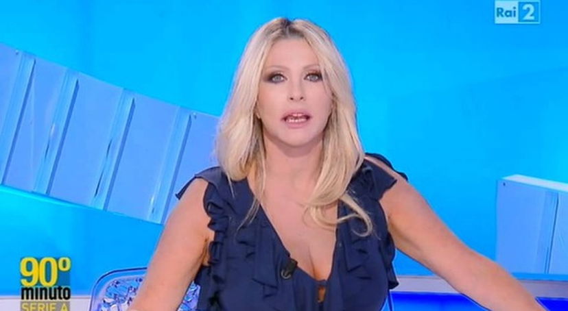 Perché Paola Ferrari non condurrà più “90° minuto” e i post partita sulla Rai article-post