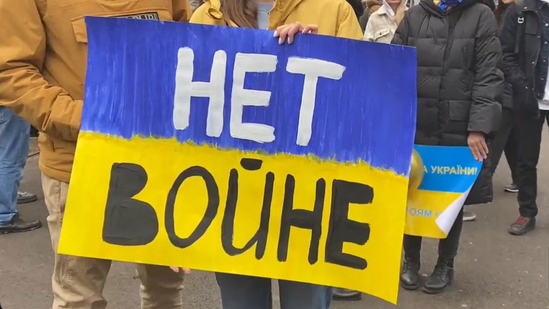 Ora in Russia dire “no alla guerra” è vietato (anche) da una legge article-post