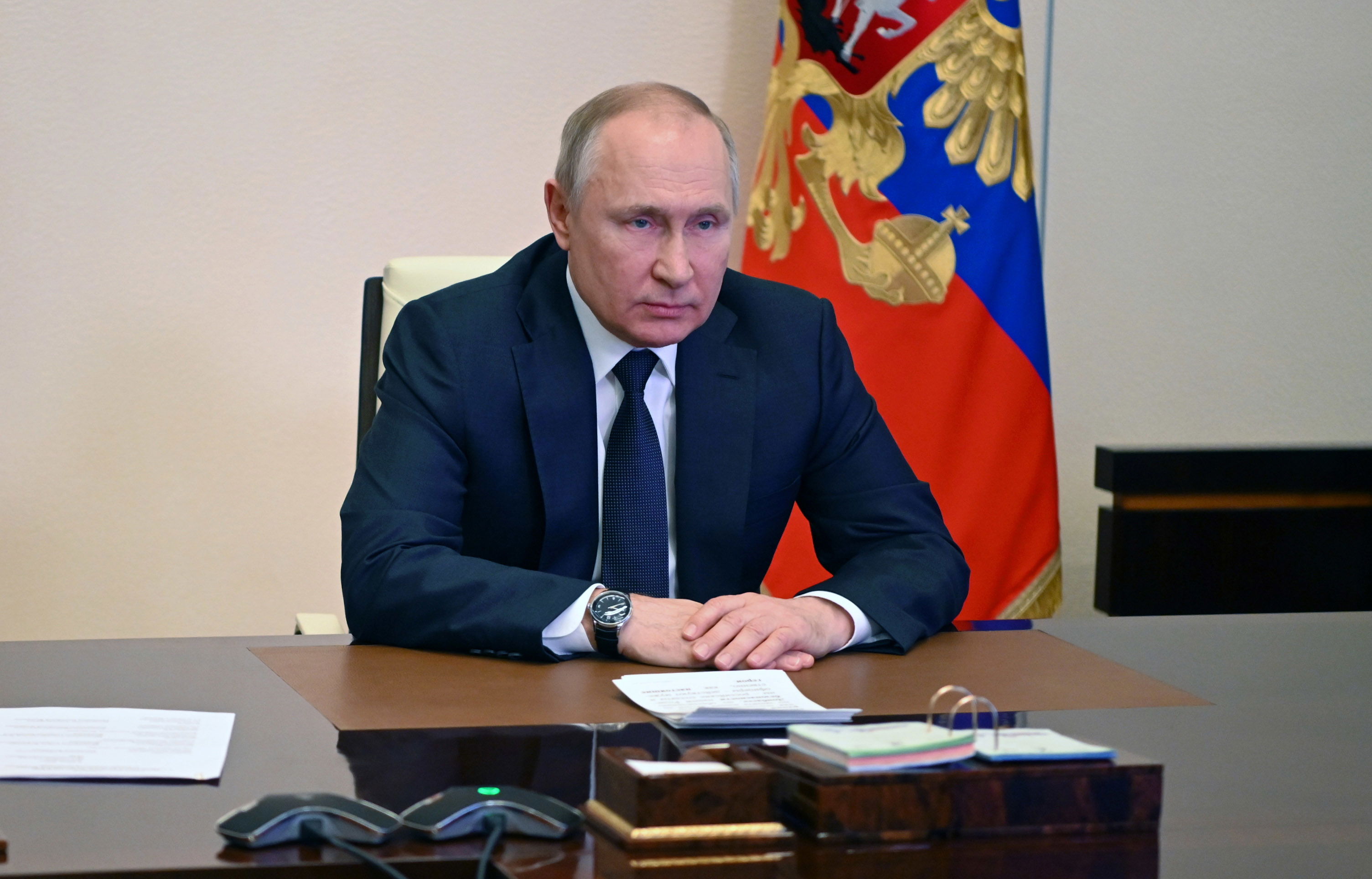 putin-sanzioni-no-fly-zone default