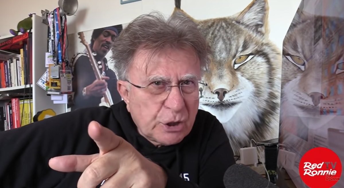 Red Ronnie e il grande complotto degli ufo che “scortano i bombardieri sopra l’Ucraina” | VIDEO article-post