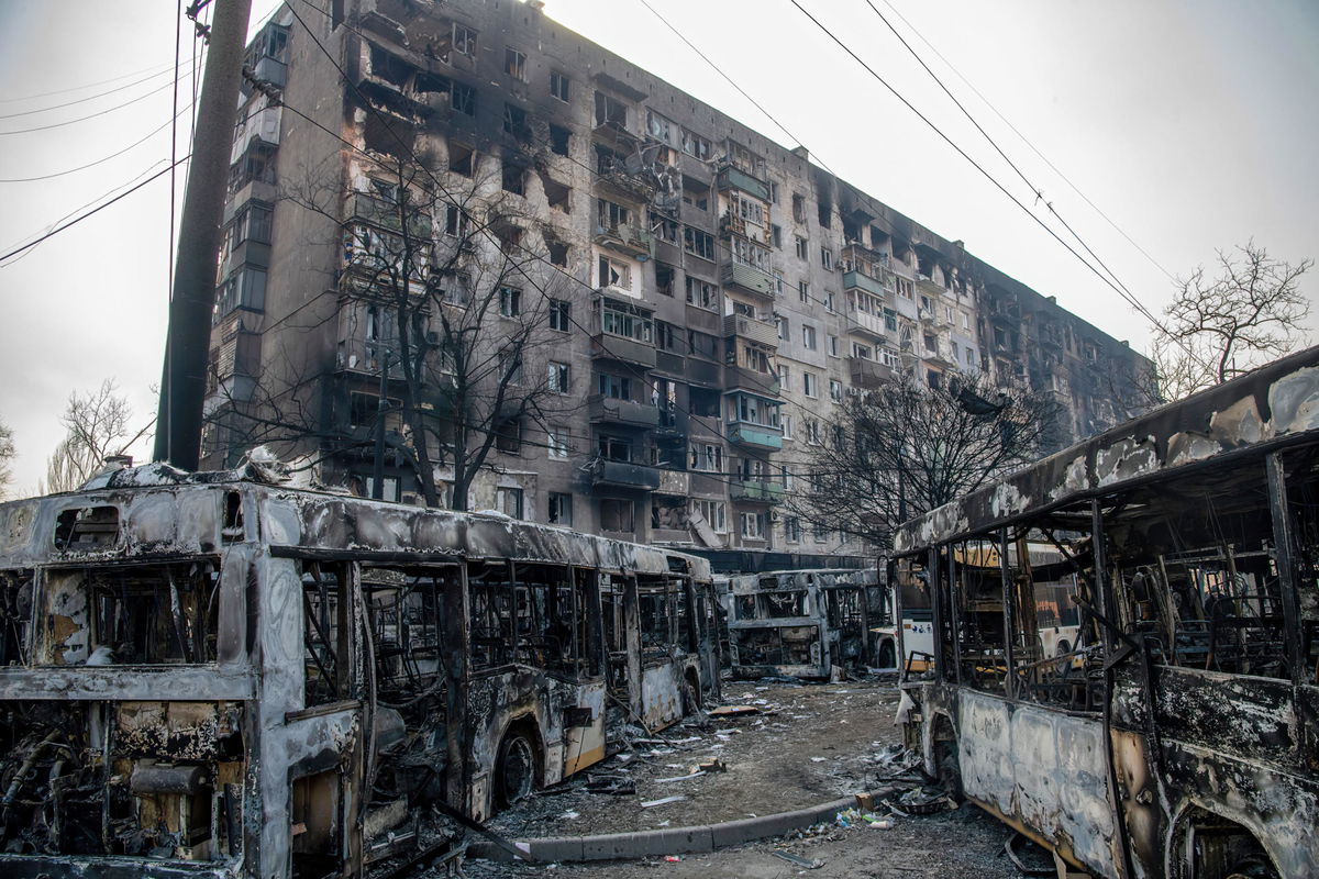 “I russi stanno usando forni crematori mobili”, la denuncia del sindaco di Mariupol article-post