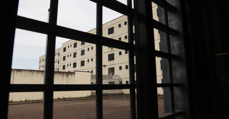 evasi carcere natale