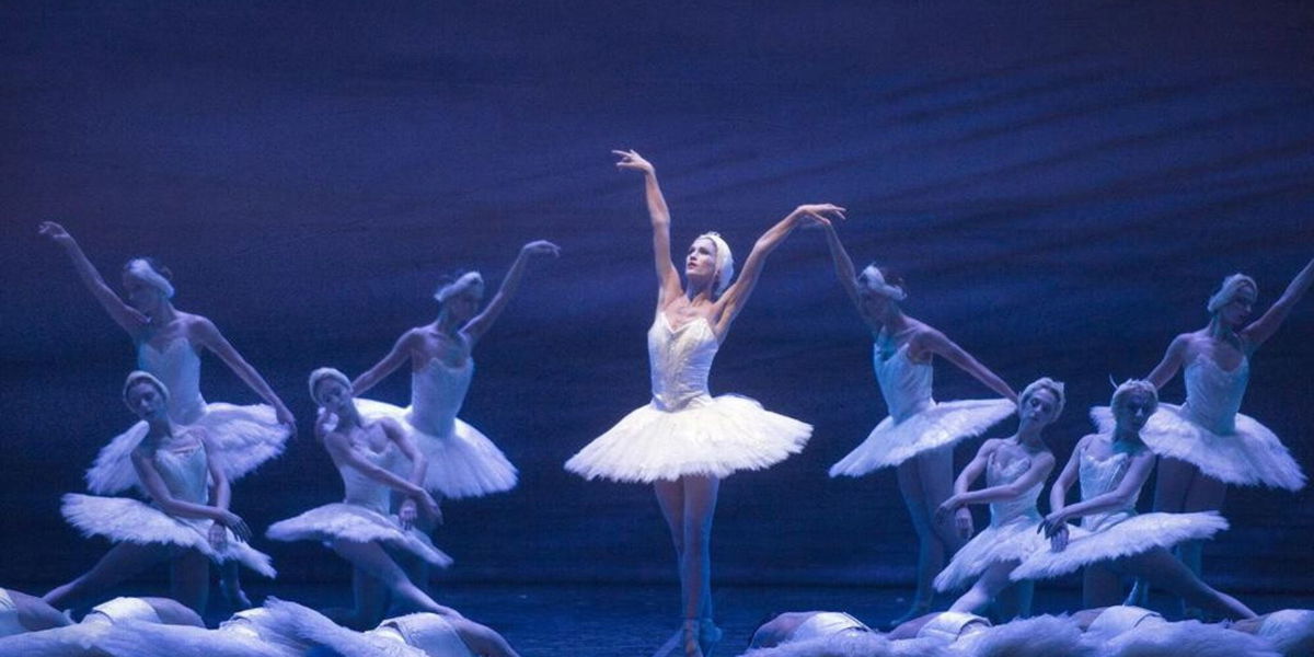 L’Ucraina ferma i suoi ballerini in Italia: “Niente Lago dei cigni, Tchaikovsky è russo” article-post