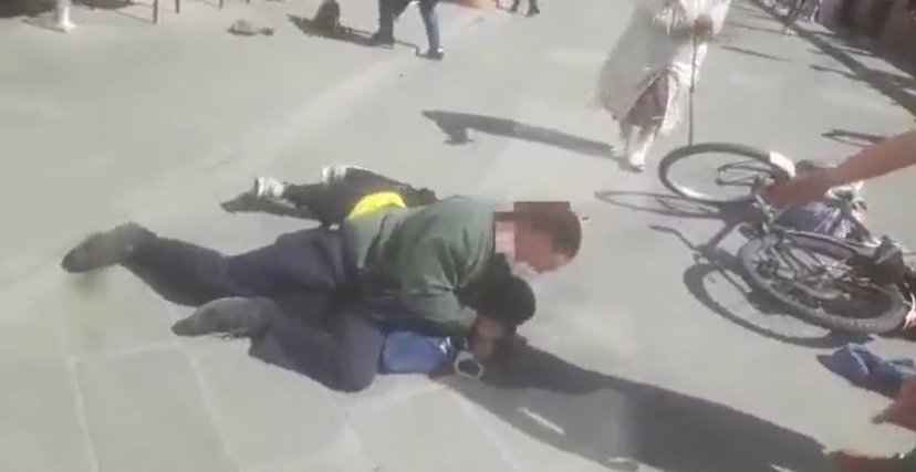 Il video-denuncia dell’ambulante senegalese fermato a Firenze article-post
