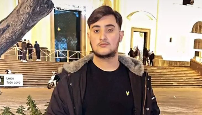 Giovanni Guarino, il 18enne ucciso con una coltellata al cuore alle giostre di Torre del Greco article-post