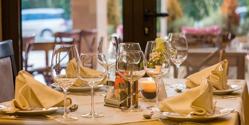 La donna pagata 2 euro l’ora per un turno di prova in un ristorante nel centro di Pietrasanta article-post