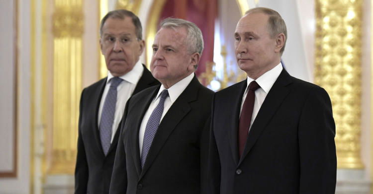 russia espelle diplomatici italiani putin lavrov cremlino mosca