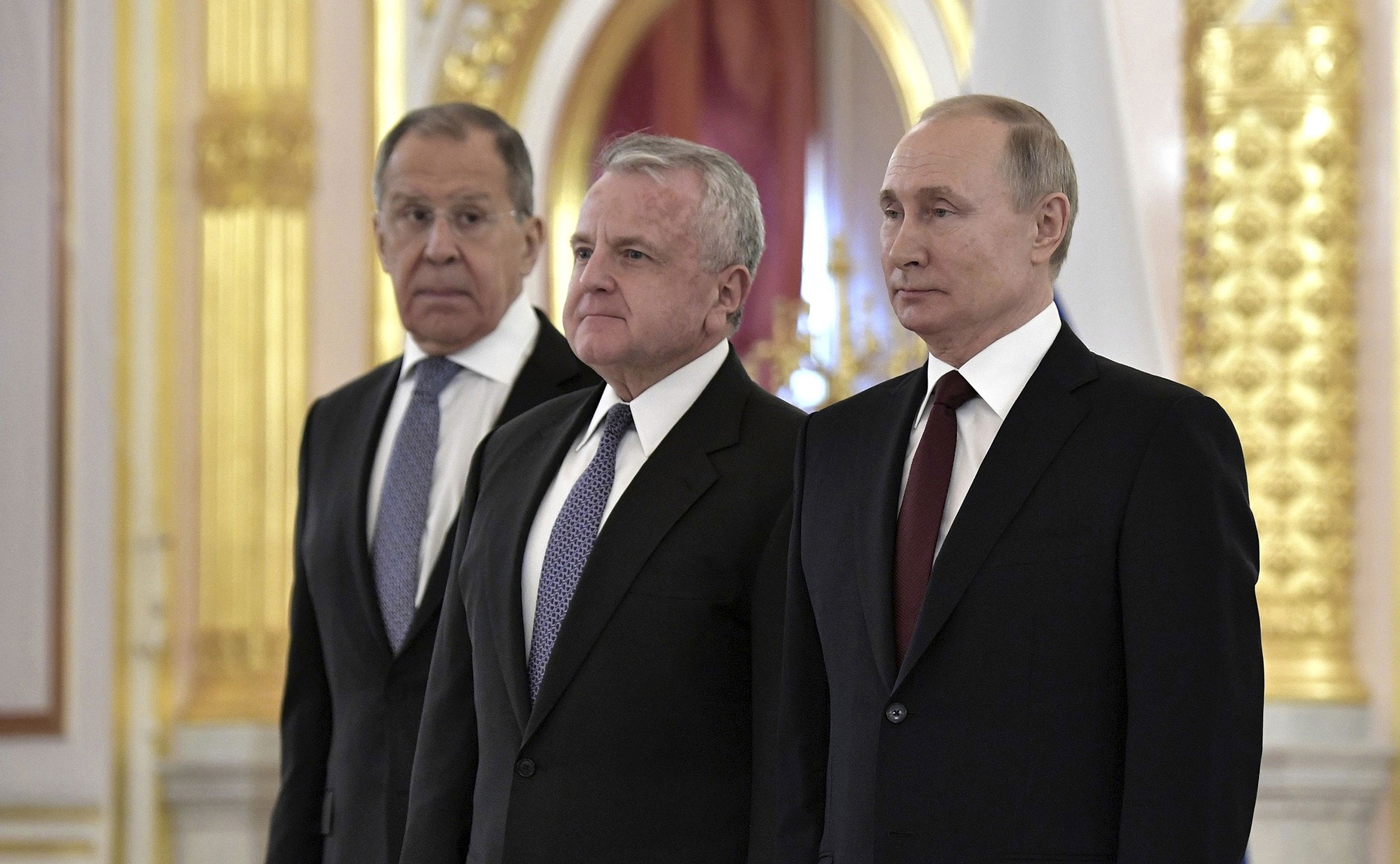 russia espelle diplomatici italiani putin lavrov cremlino mosca