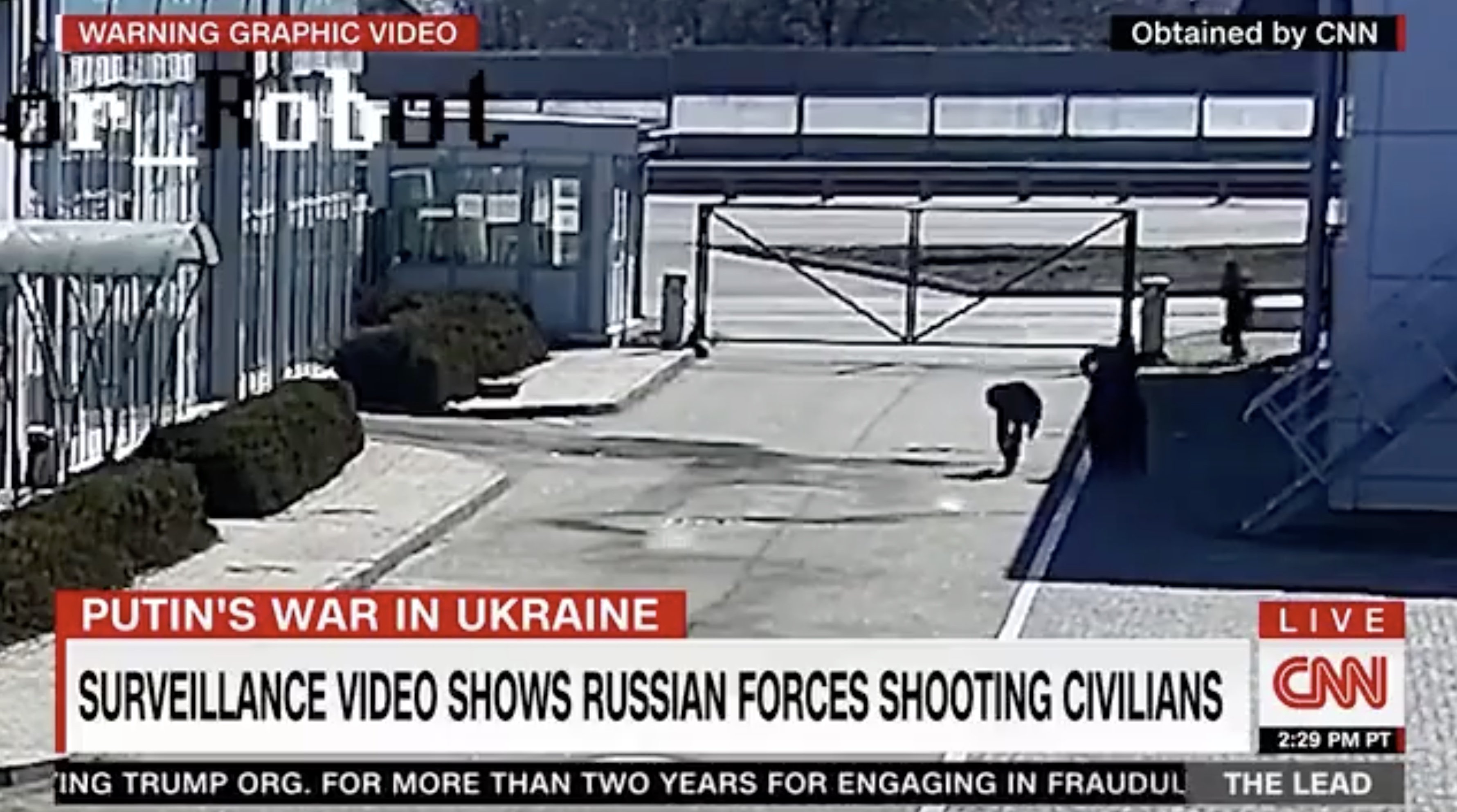Soldati russi sparano a civili