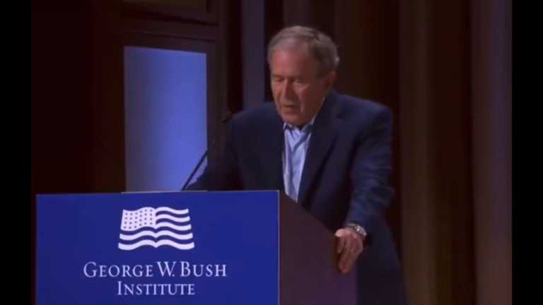La gaffe di Bush: “Invasione ingiustificata e brutale dell’Iraq… voglio dire dell’Ucraina | VIDEO