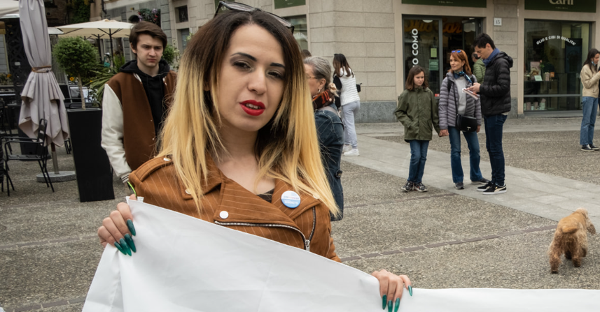 Chi è Doha Zaghi, in arte Lady Dominique, e perché Calenda ha ritirato la sua candidatura a Como article-post