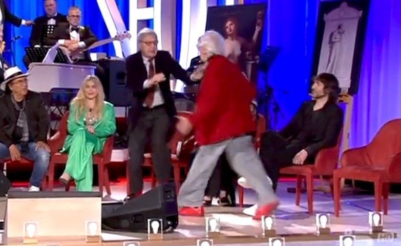 sgarbi mughini video rissa maurizio costanzo show