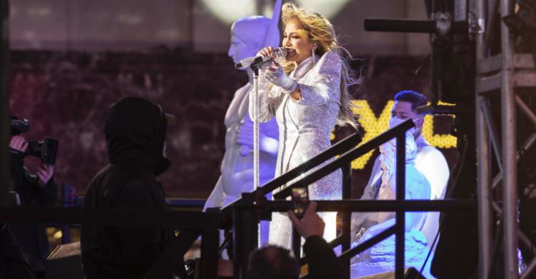 jennifer lopez figlia pronome neutro