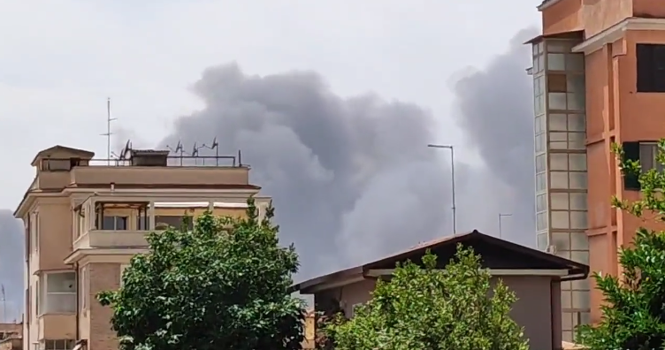 L’enorme incendio che ha avvolto la zona Nord Ovest di Roma | VIDEO article-post