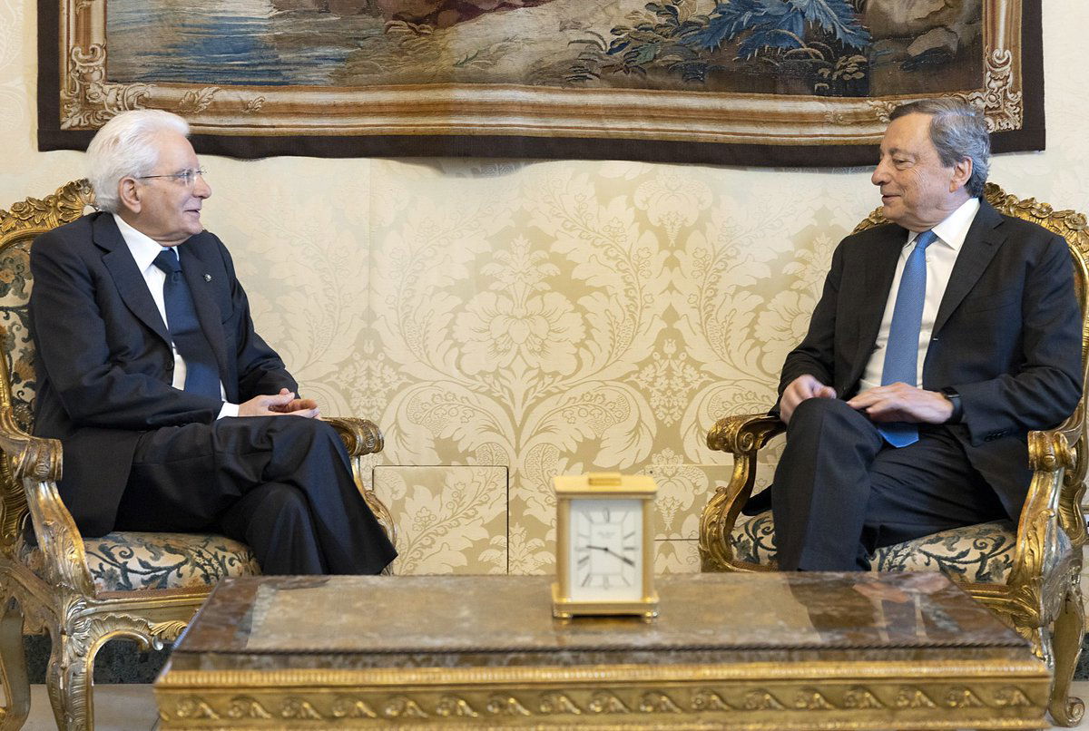 Mattarella ha accettato le dimissioni di Mario Draghi article-post