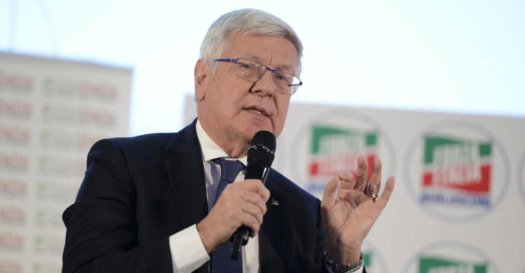 paolo romani indagato peculato fondi pubblici forza italia