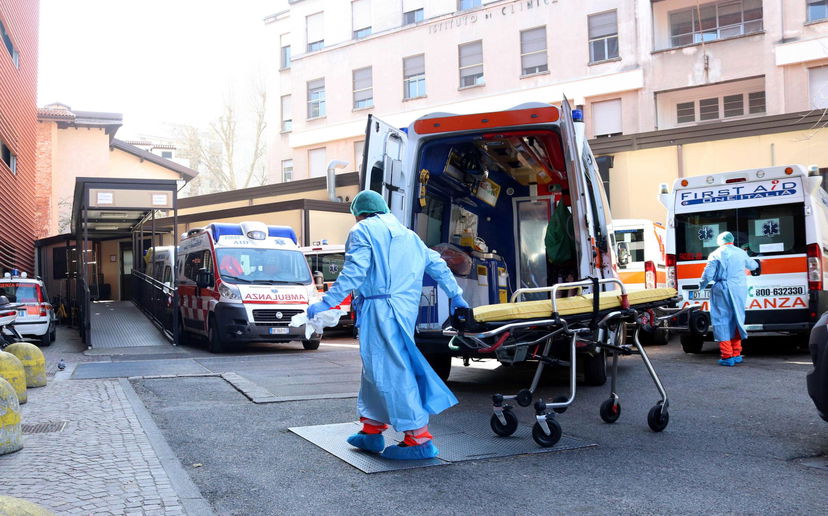 L’infermiere di un ospedale di Catania arrestato con l’accusa di aver ucciso due pazienti article-post