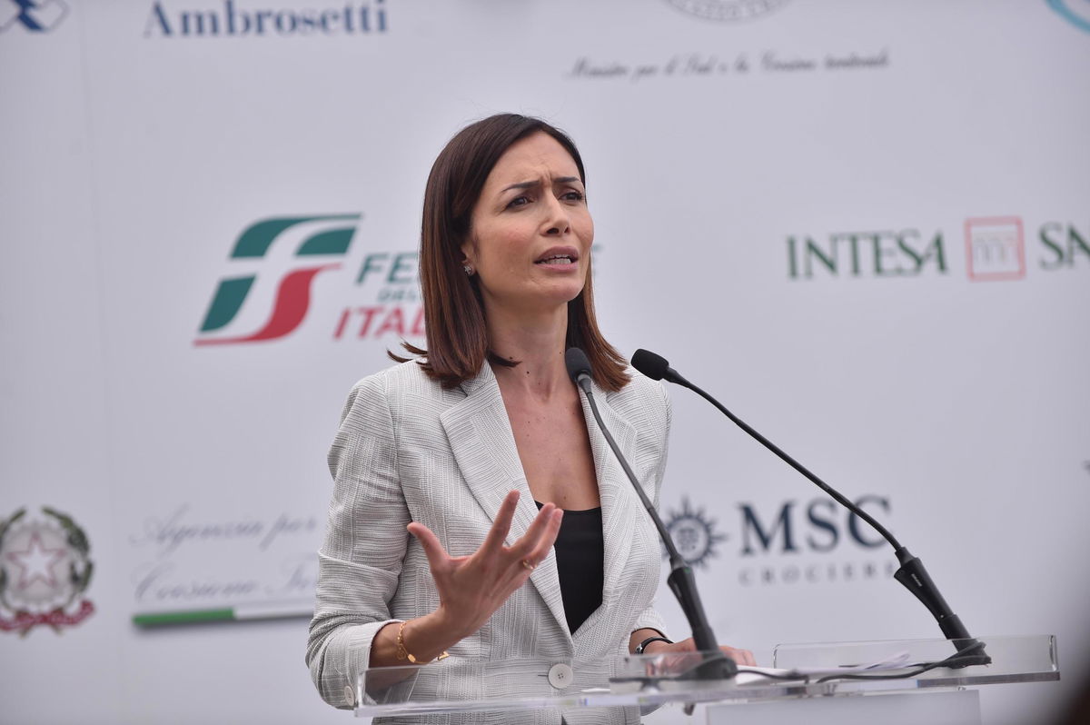 Mara Carfagna racconta perché se ne vuole andare da Forza Italia article-post
