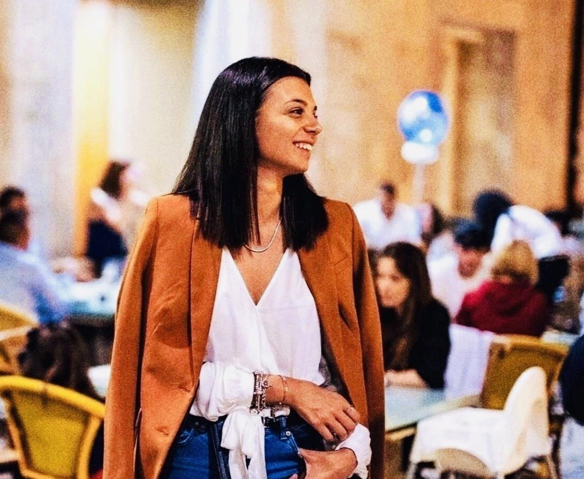 Prova retribuita 2,27 euro l’ora da un commercialista: la denuncia di Claudia Coppolecchia sui social article-post