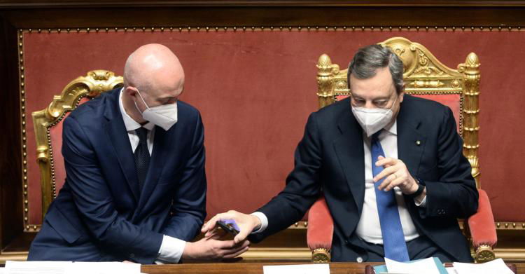 Rinvio voto fiducia al Senato, l'ultimo tentativo del M5S