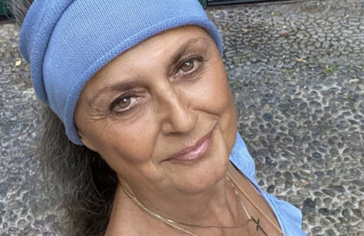 “Sappiate invecchiare senza labbra a canotto e unghie finte”, il messaggio di Rosita Celentano article-post