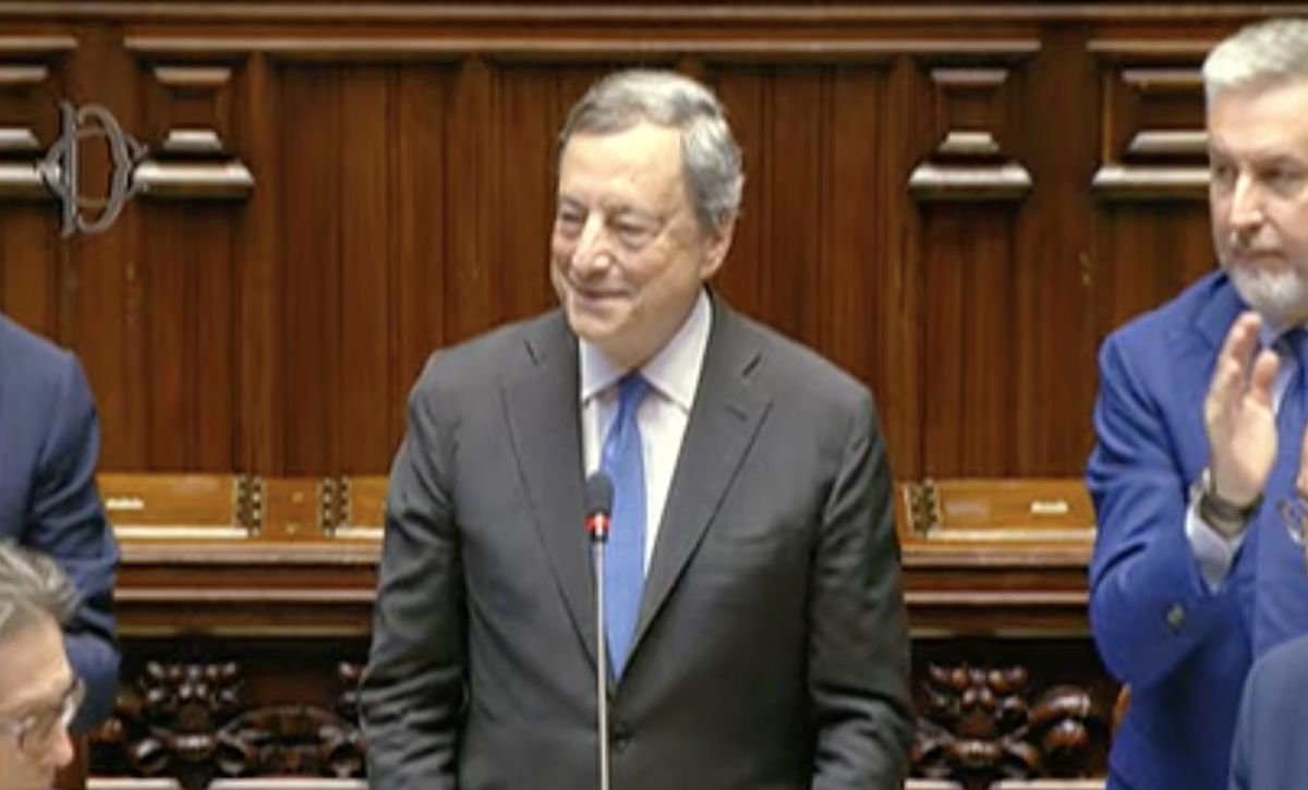 “Certe volte anche il cuore dei banchieri centrali viene usato”, il saluto di Draghi alla Camera | VIDEO article-post