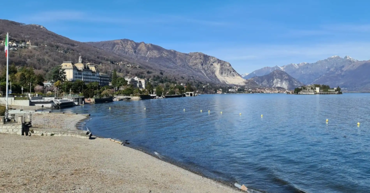 trapani stresa stupro spiaggia