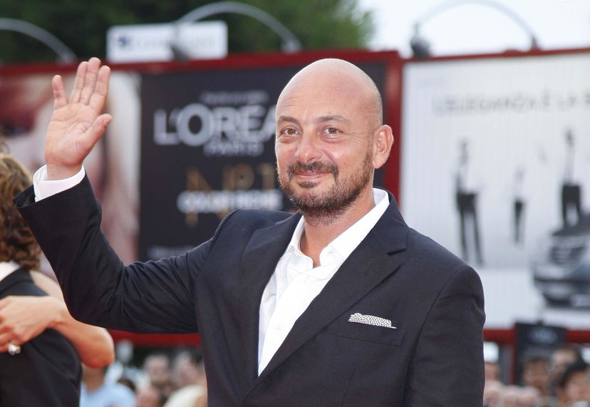 La transizione da ragazza a ragazzo di Emanuele Crialese: il film L’Immensità ispirato alla sua storia preview