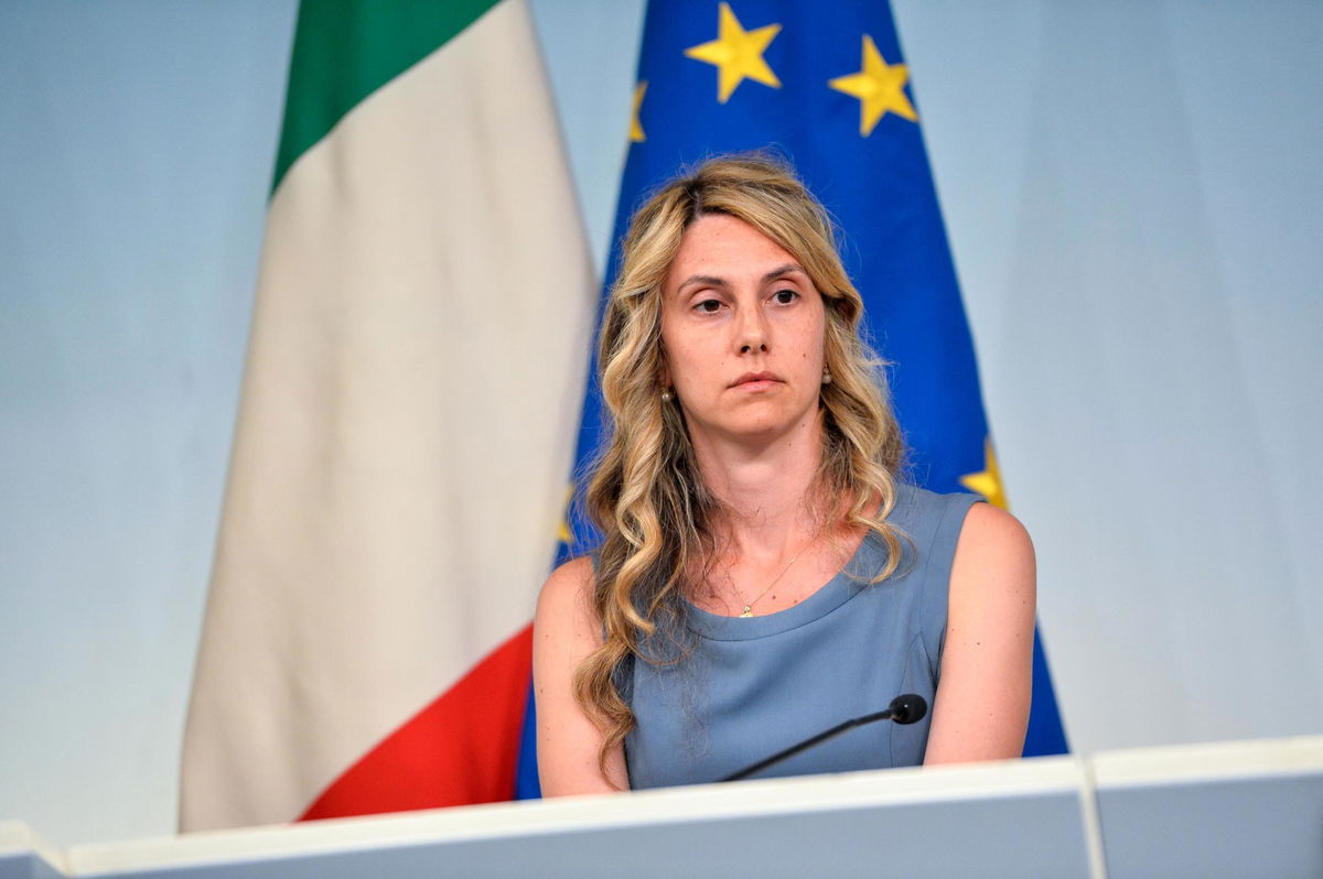 “Bambola pechinese”: lo scherno del consigliere di Fratelli d’Italia nei confronti di Marianna Madia article-post